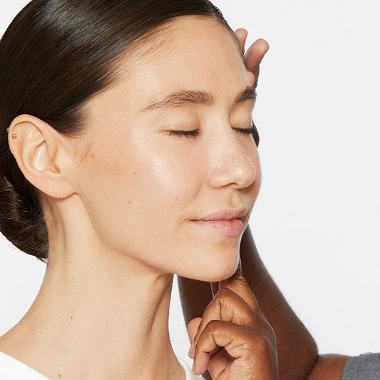 Quelle est la différence entre une peau sensible et une peau sensibilisée ?