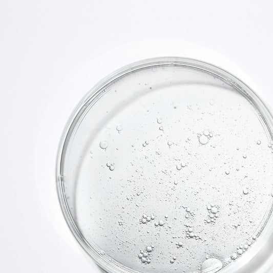 Pourquoi utiliser de l'acide hyaluronique dans sa routine de soin ?