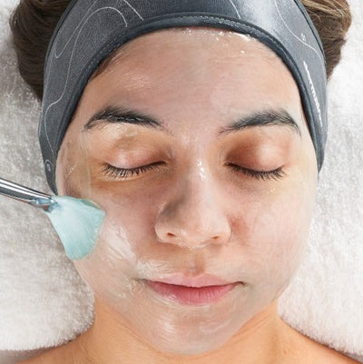 Pourquoi intégrer un masque visage dans votre routine de soins ?