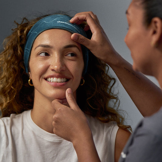 Maquillage de fêtes : comment sauver sa peau, symptôme par symptôme
